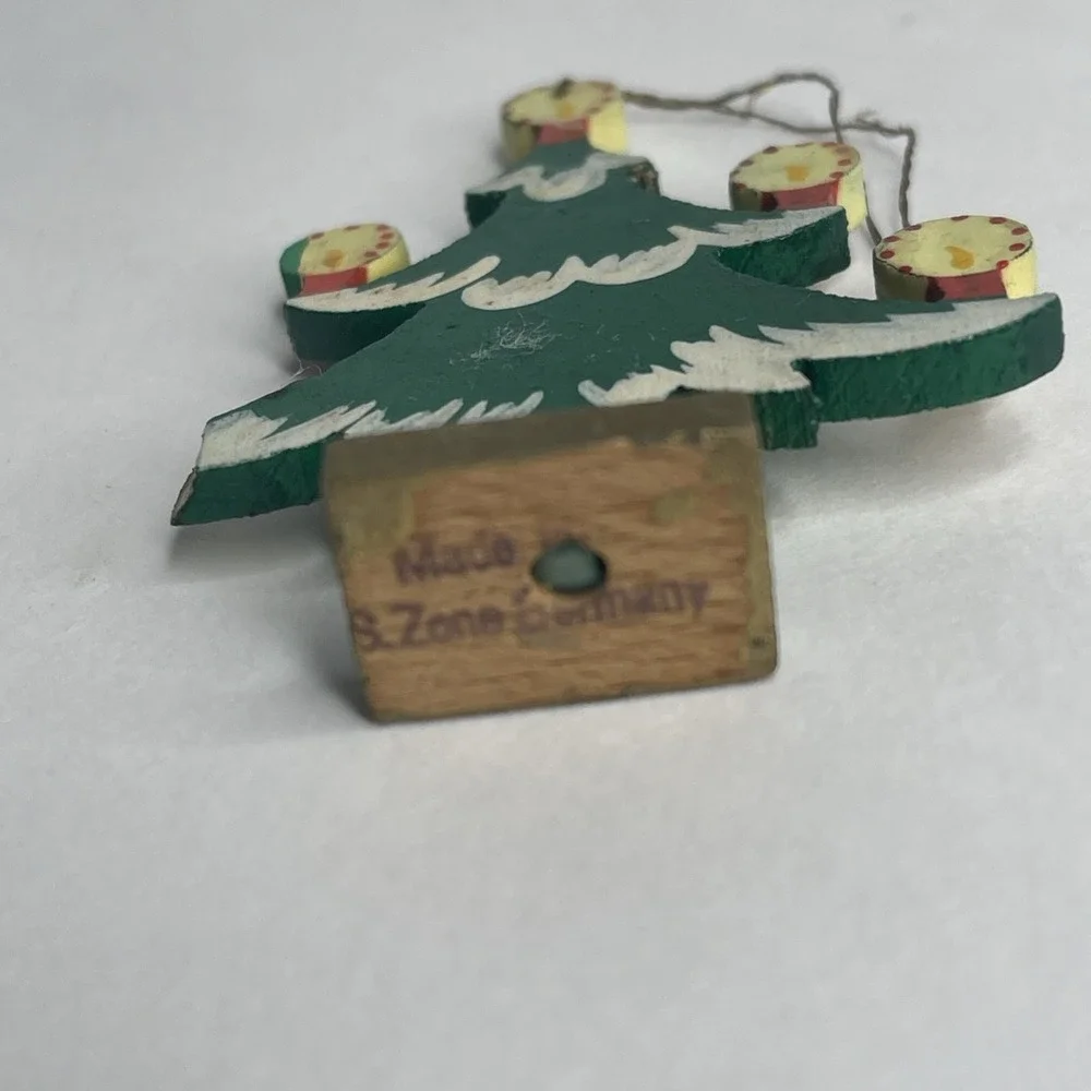 Vintage Set Of 21 Wooden Hanging Christmas Ornaments Some Have Damage See‎ Pics